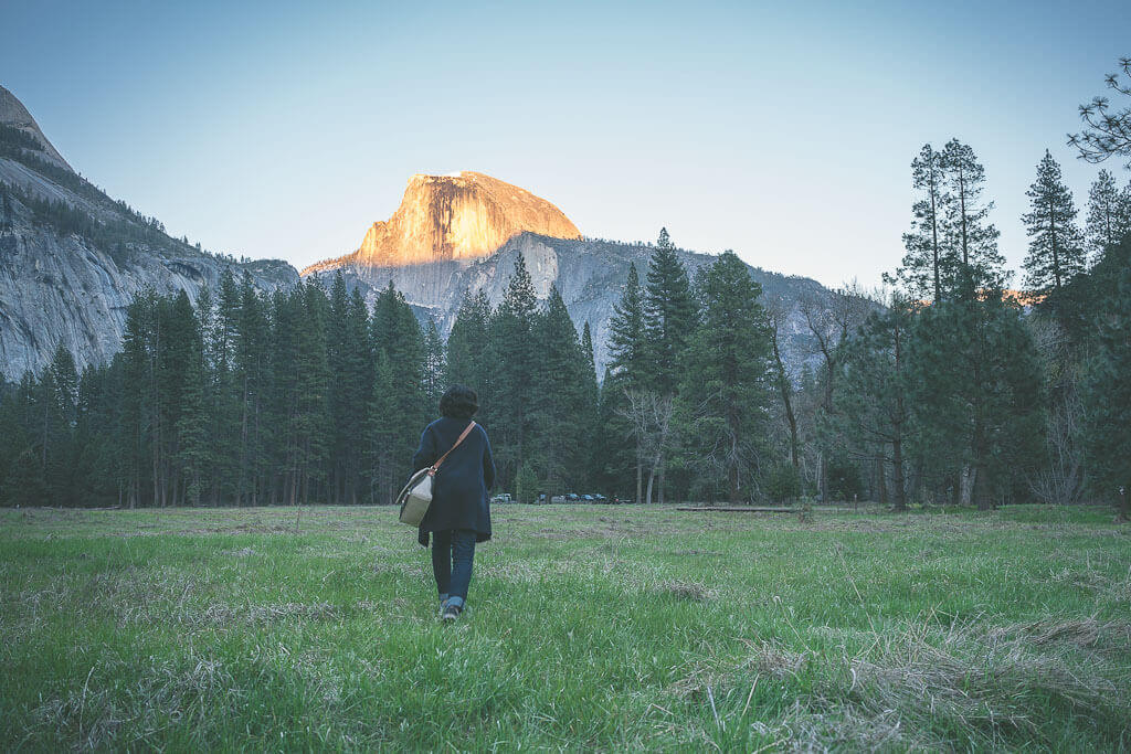 easy Yosemite hikes, easy hikes in yosemite, best day hikes in yosemite valley, best easy day hikes in yosemite national park, yosemite hiking, hiking in yosemite national park, best moderate hikes in yosemite, yosemite waterfalls, yosemite lakes