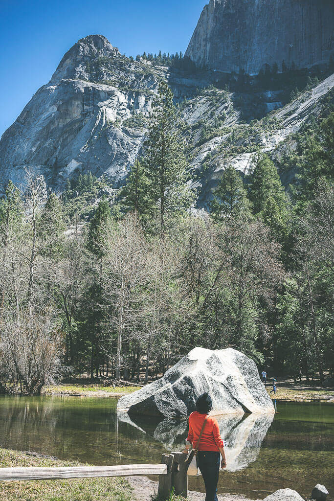 easy Yosemite hikes, easy hikes in yosemite, best day hikes in yosemite valley, best easy day hikes in yosemite national park, yosemite hiking, hiking in yosemite national park, best moderate hikes in yosemite, yosemite waterfalls, yosemite lakes