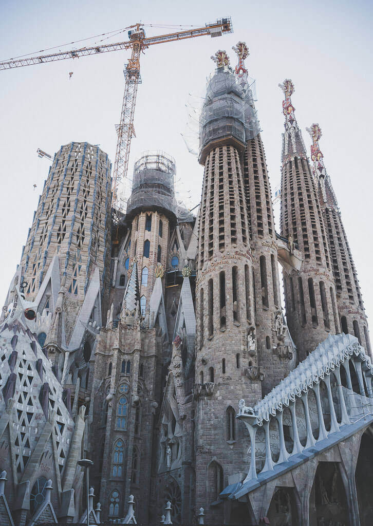 Self guided Barcelona Gaudí tour, Gaudi walking tour, Gaudi's works in Barcelona, Gaudi architecture tour, Antoni Gaudi, Modernism architecture, Barcelona's famous buildings, three days in Barcelona, what to do in Barcelona in three days