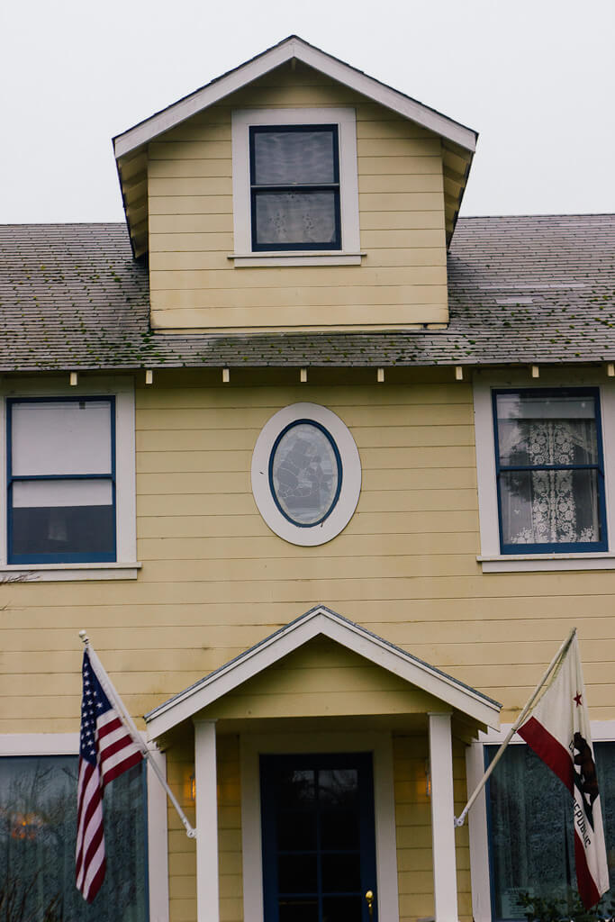 Bear Flag Inn is a dog friendly hotel in Napa