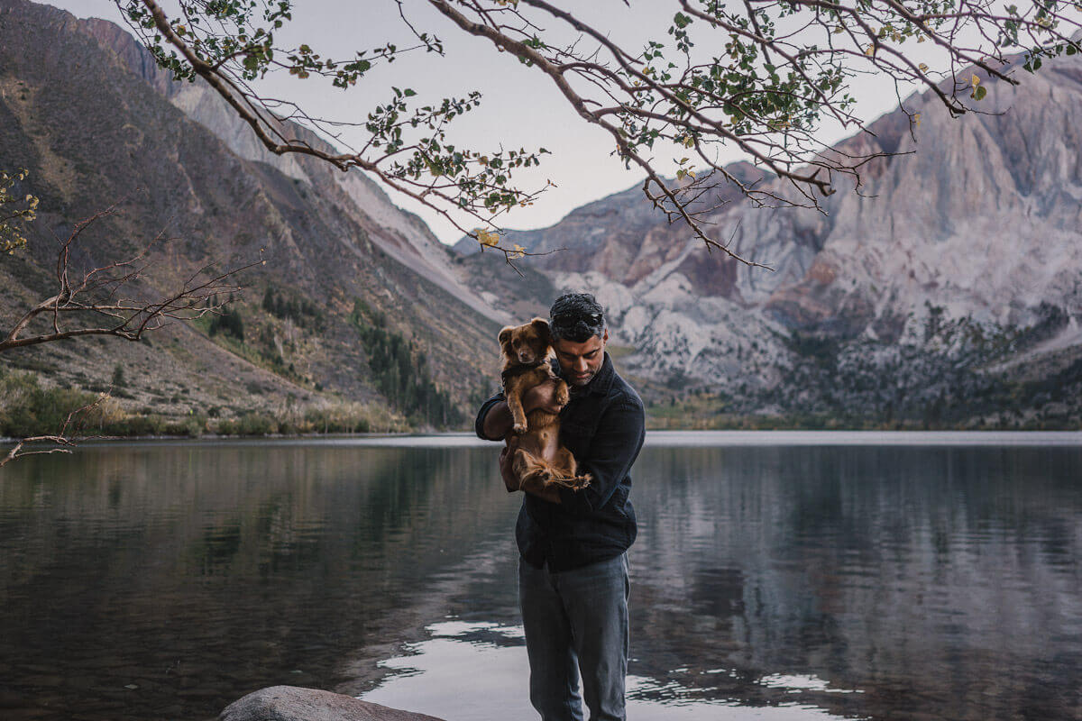 where are dogs allowed in Mammoth Lakes: visit Convict lake with dogs